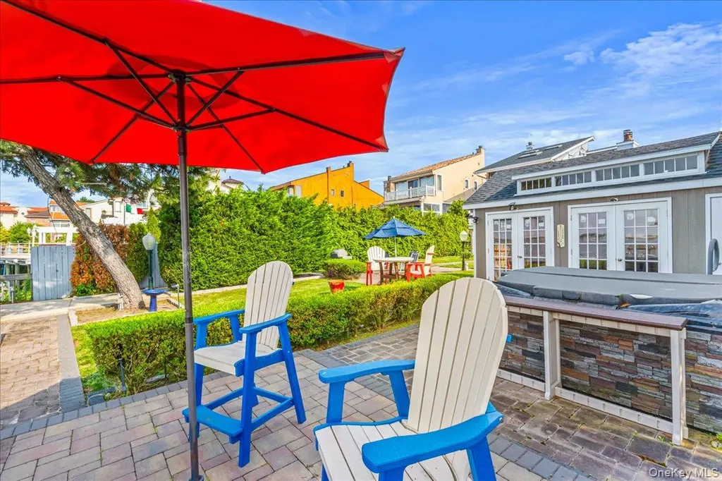 15445 Riverside Drive Whitestone NY 11357