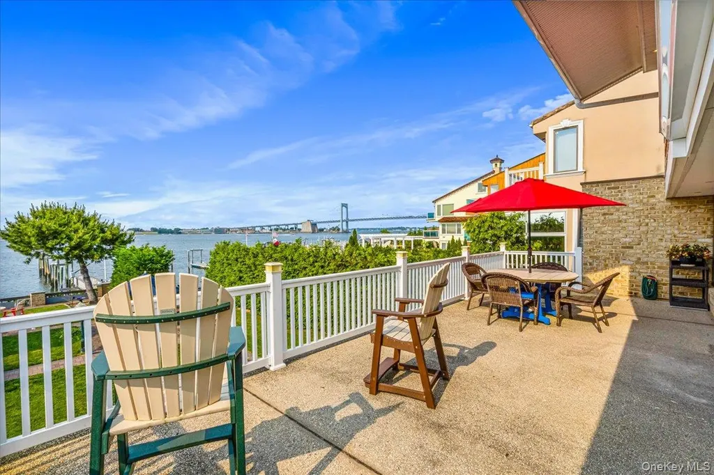 15445 Riverside Drive Whitestone NY 11357