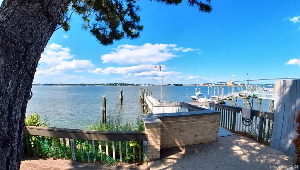 15445 Riverside Drive Whitestone NY 11357