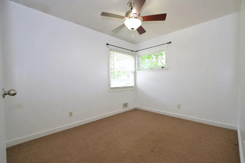 1578 N Thompson Drive Bay Shore NY 11706