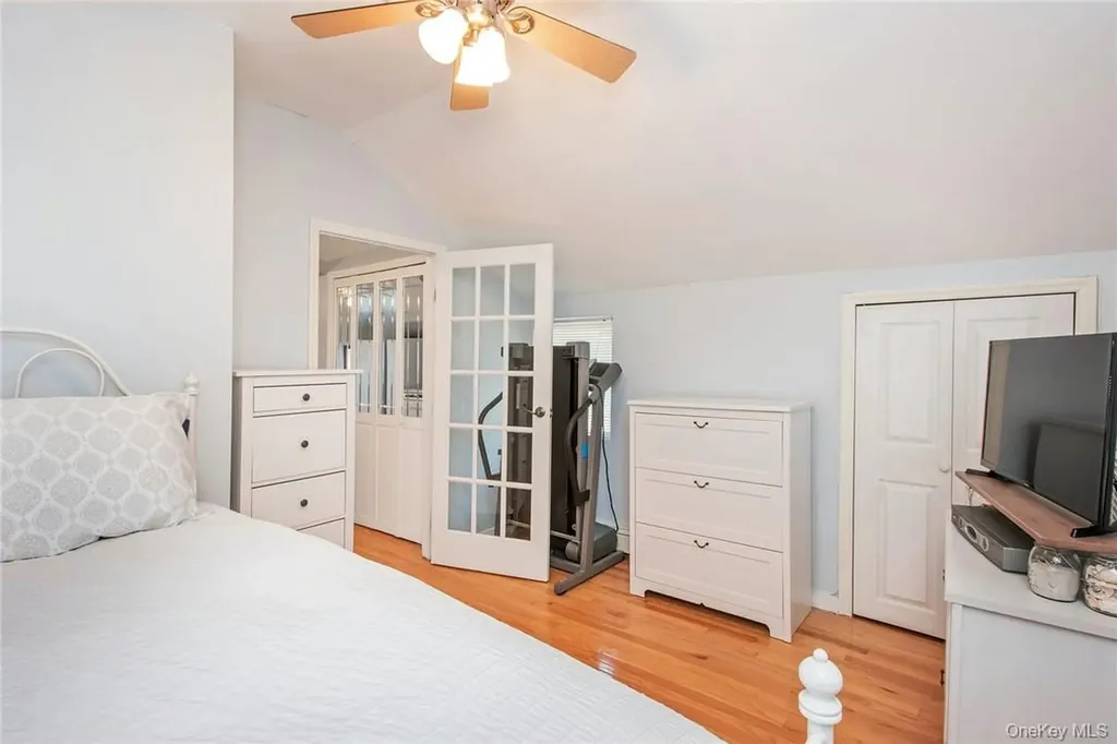 25 B Edgewater Park Bronx NY 10465