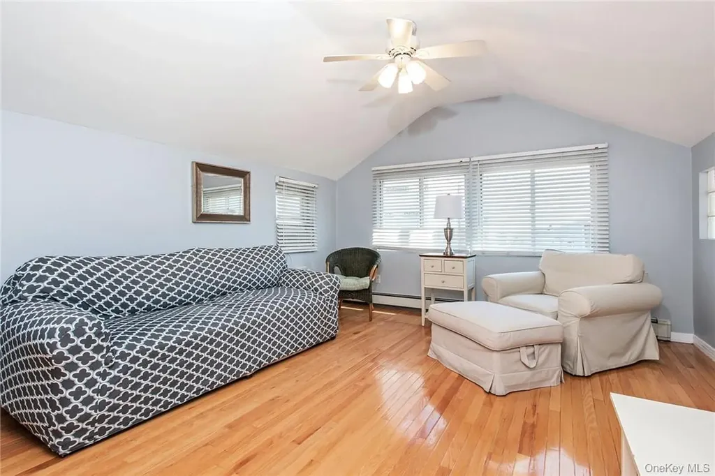25 B Edgewater Park Bronx NY 10465