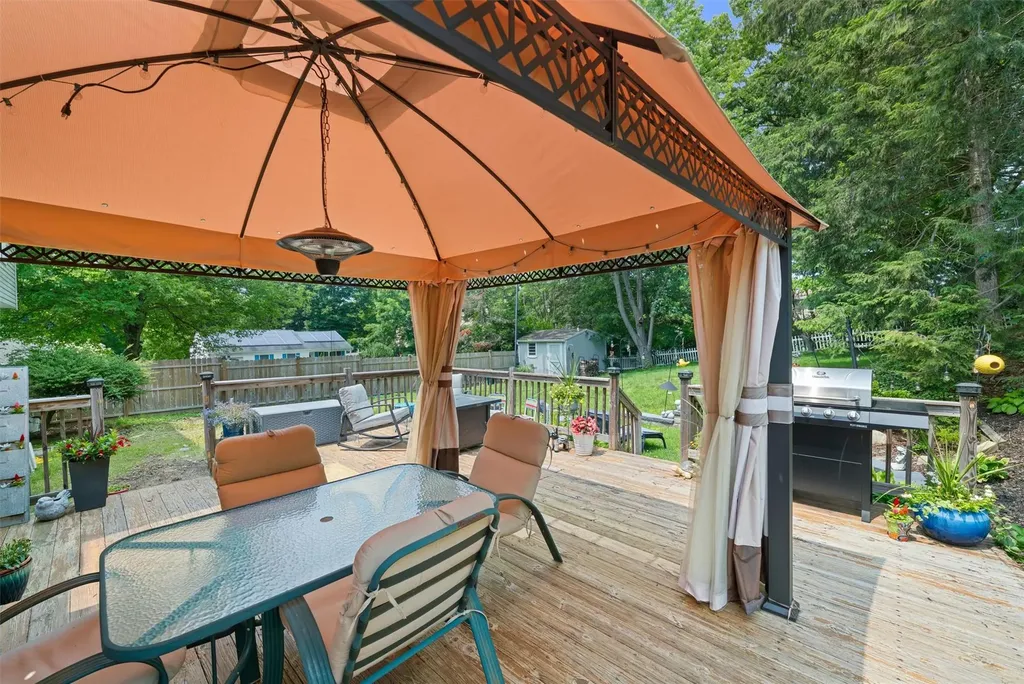 100 Shelly Court Cornwall NY 12518