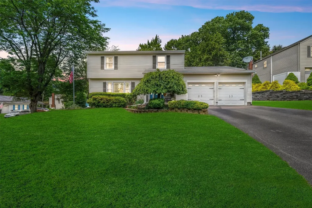 100 Shelly Court Cornwall NY 12518