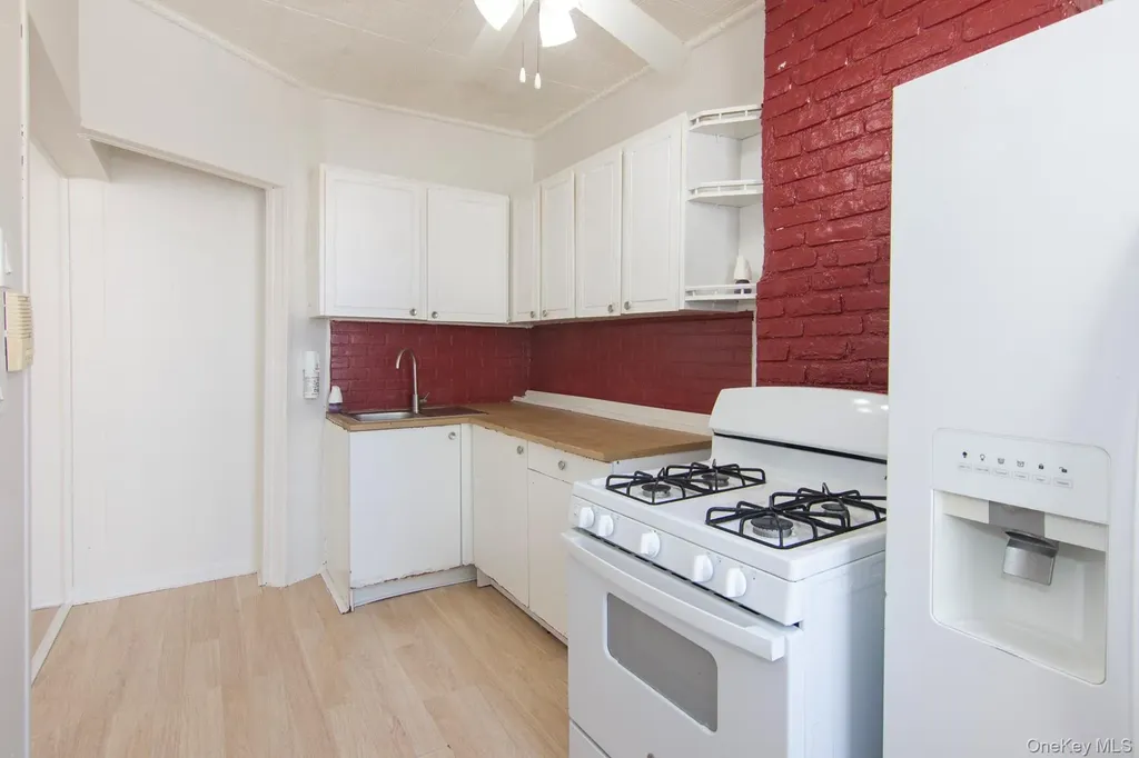 129 Beadel Street Brooklyn NY 11222