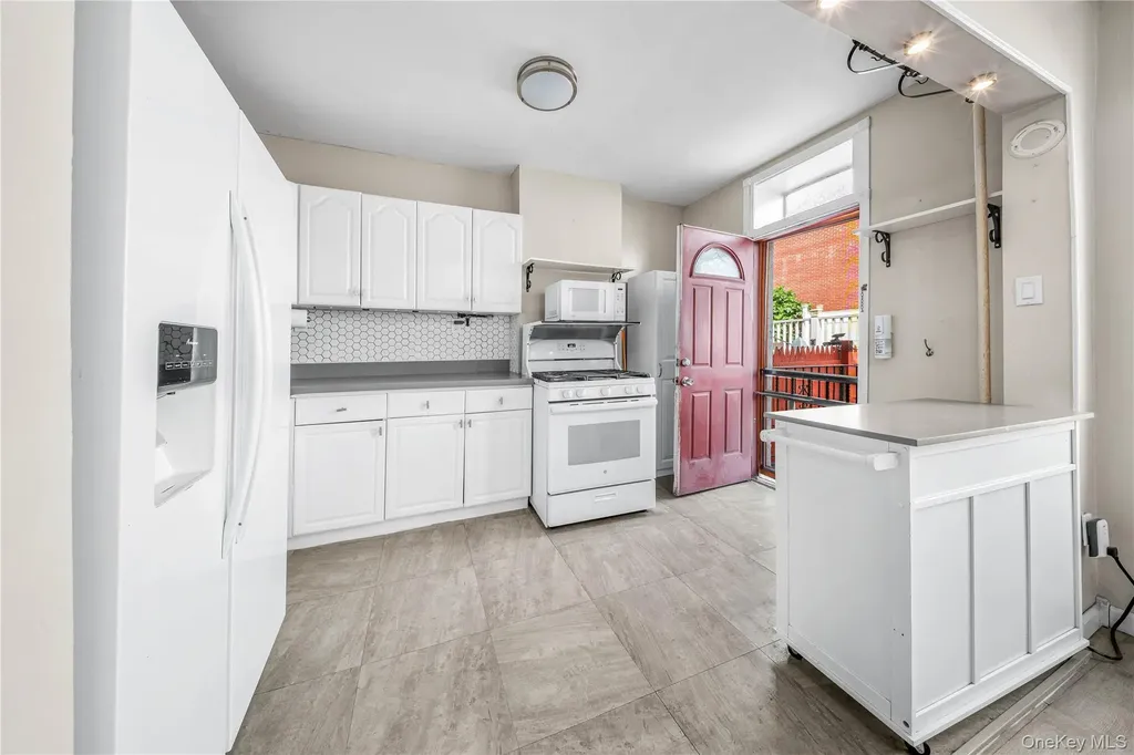 129 Beadel Street Brooklyn NY 11222