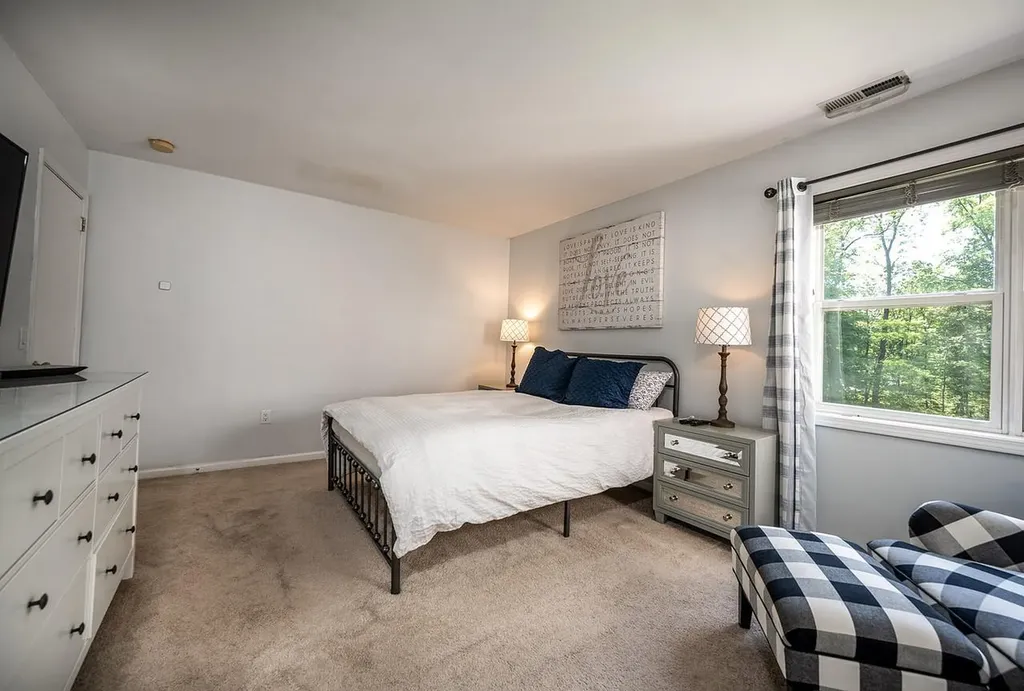 3 Bridgewater Way Poughkeepsie NY 12601