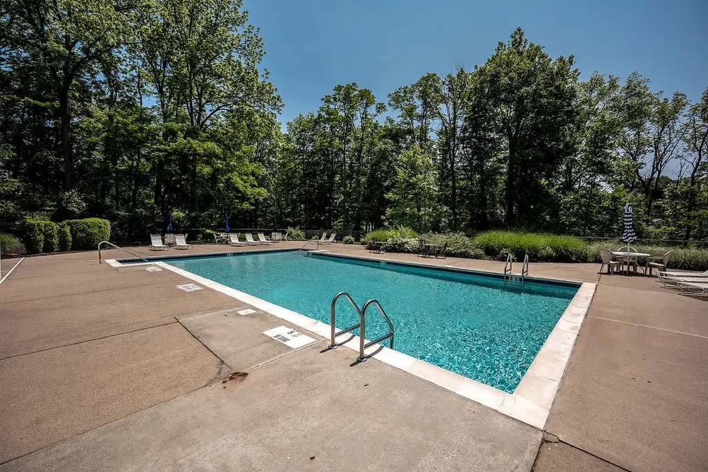 3 Bridgewater Way Poughkeepsie NY 12601