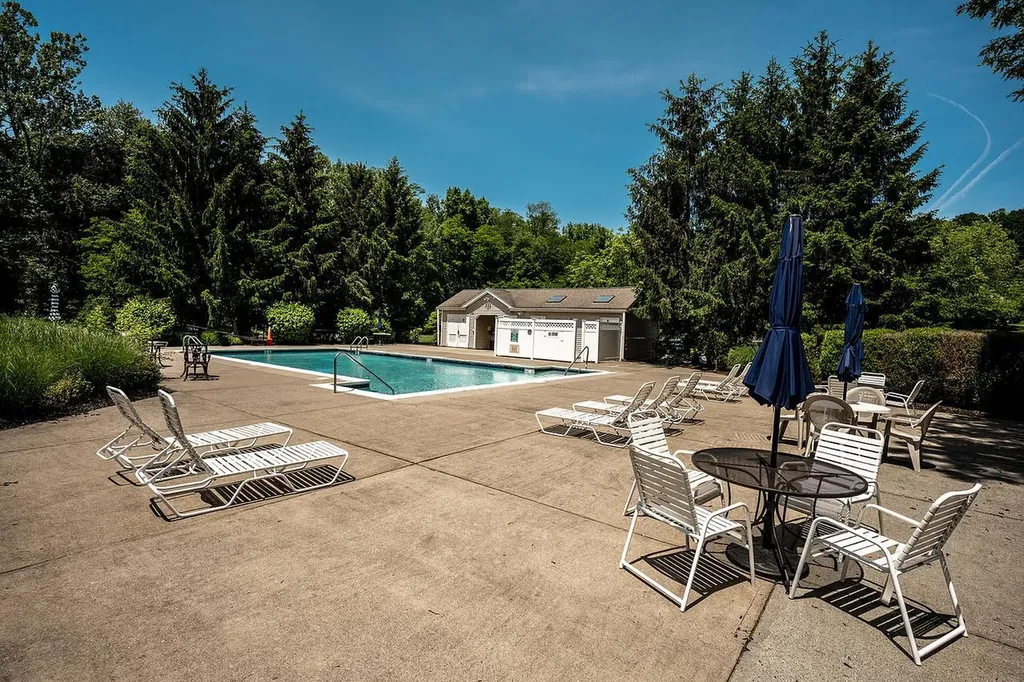 3 Bridgewater Way Poughkeepsie NY 12601