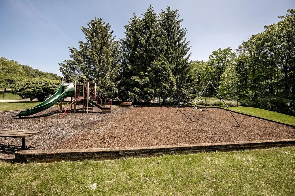 3 Bridgewater Way Poughkeepsie NY 12601