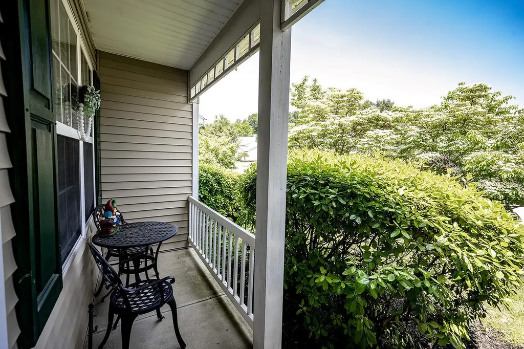 3 Bridgewater Way Poughkeepsie NY 12601
