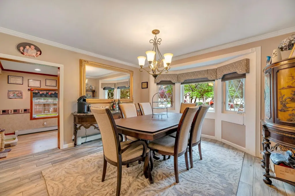 8 Franklin Avenue Medford NY 11763
