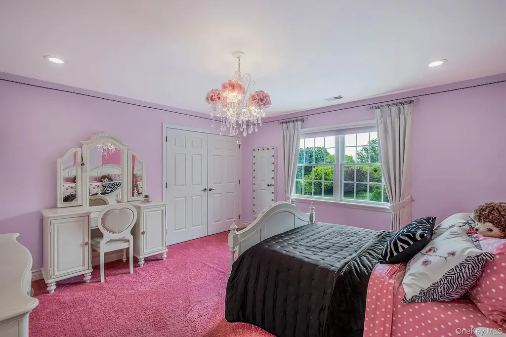 43 Casey Lane Mount Sinai NY 11766