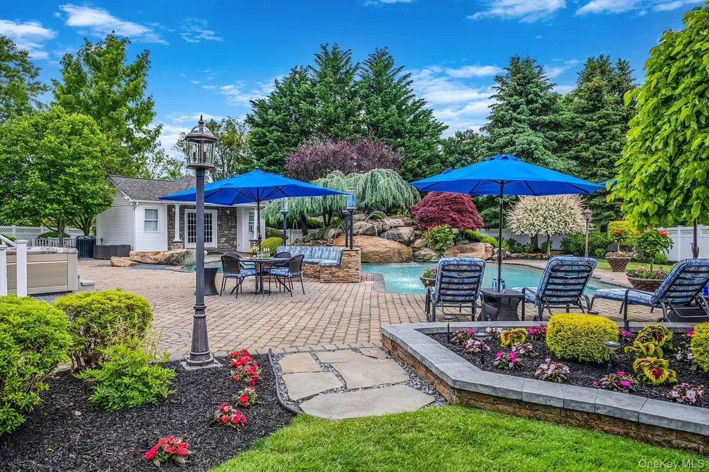 43 Casey Lane Mount Sinai NY 11766
