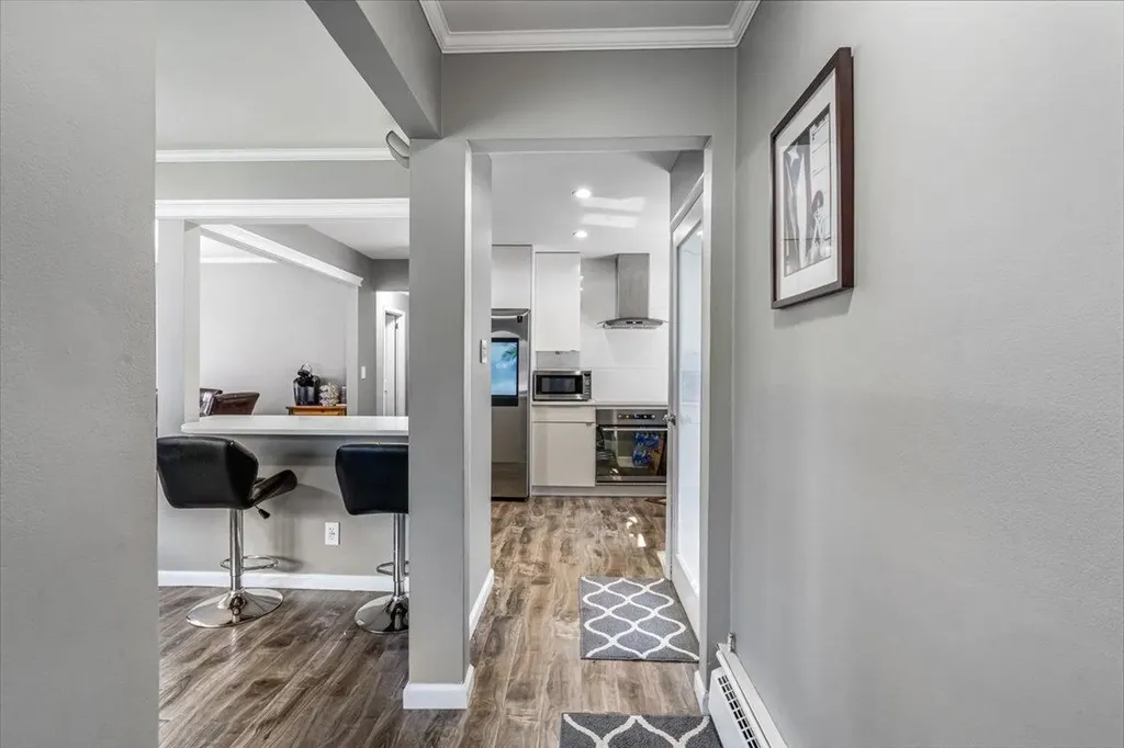 38 Leaman Place Lynbrook NY 11563