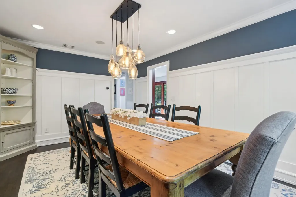 1 Highwoods Road Saint James NY 11780