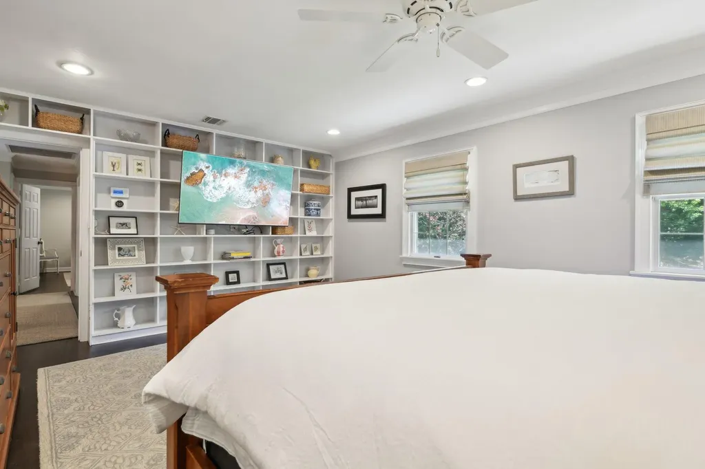1 Highwoods Road Saint James NY 11780