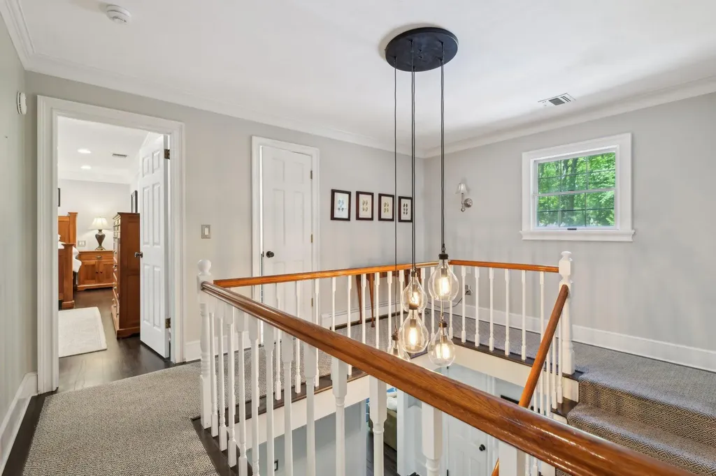 1 Highwoods Road Saint James NY 11780