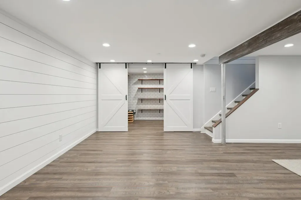 1 Highwoods Road Saint James NY 11780