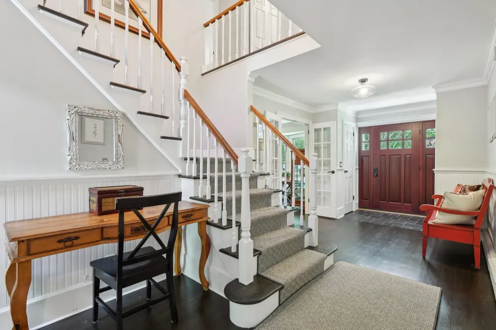 1 Highwoods Road Saint James NY 11780