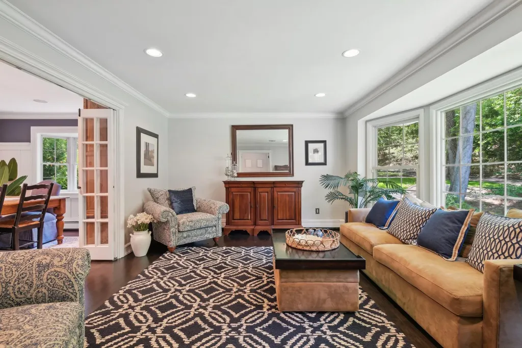 1 Highwoods Road Saint James NY 11780