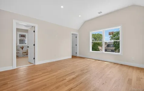 1108 Washington Place Baldwin Harbor NY 11510