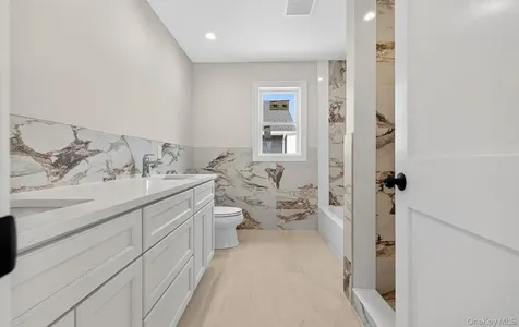 1108 Washington Place Baldwin Harbor NY 11510