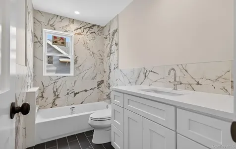 1108 Washington Place Baldwin Harbor NY 11510