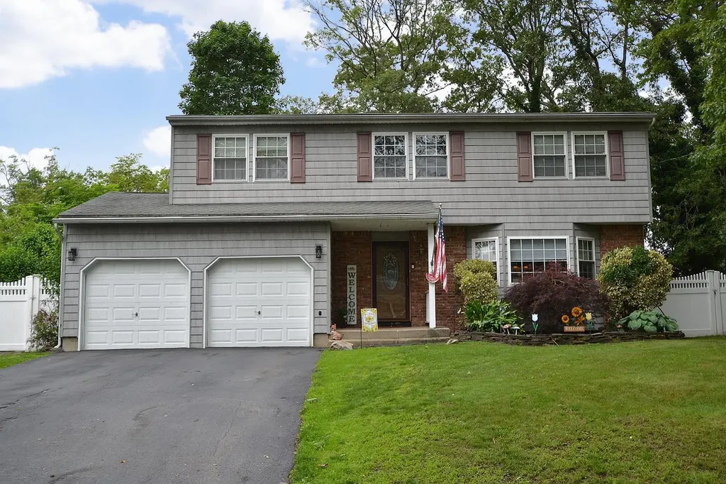 269 Deer Road Ronkonkoma NY 11779