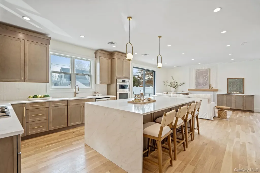 45 Mist Lane Westbury NY 11590
