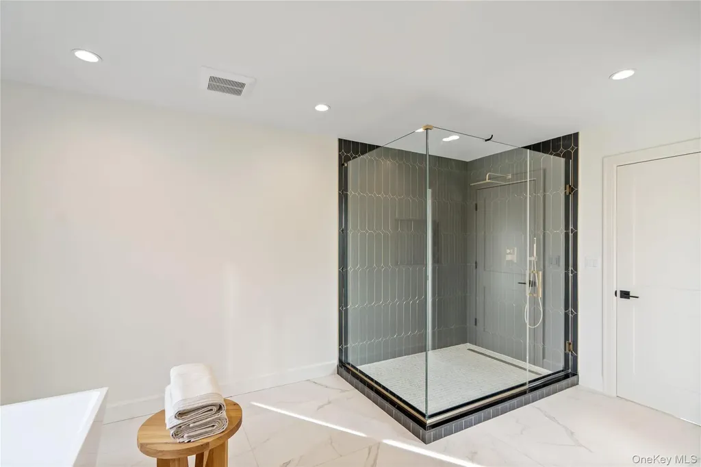 45 Mist Lane Westbury NY 11590
