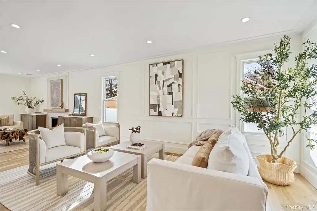 45 Mist Lane Westbury NY 11590