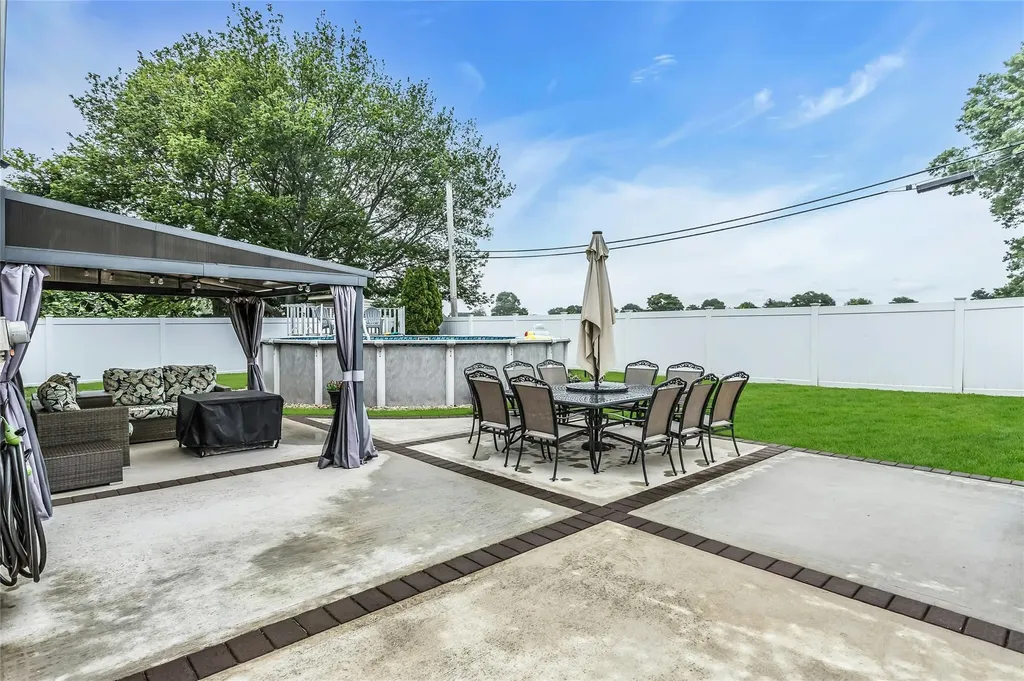 6 Ceil Place Bethpage NY 11714
