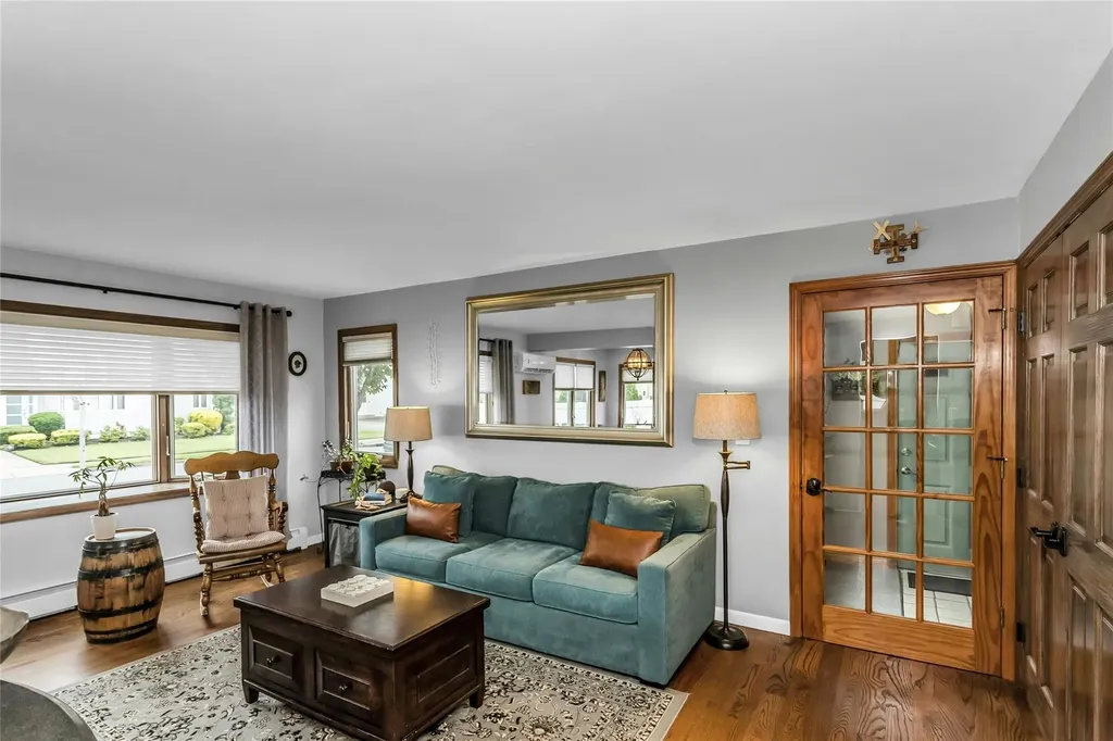 6 Ceil Place Bethpage NY 11714