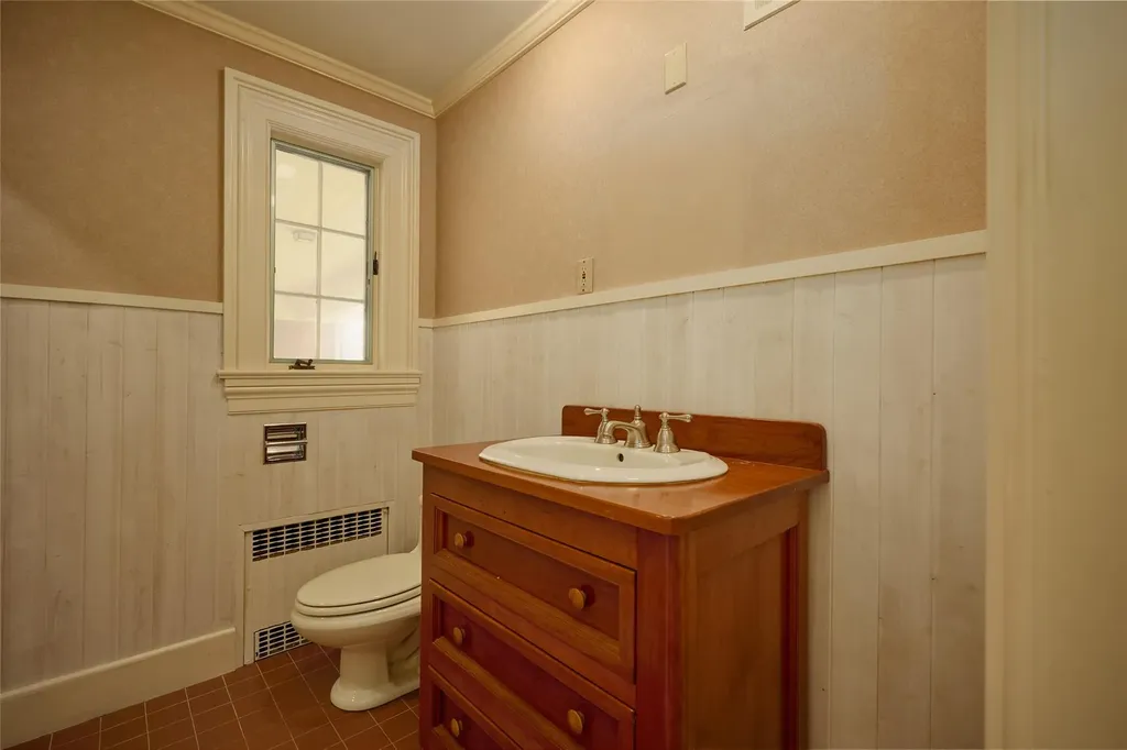 94 Cedar Avenue Poughkeepsie NY 12603
