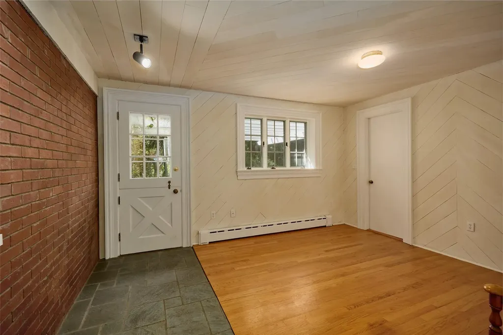 94 Cedar Avenue Poughkeepsie NY 12603