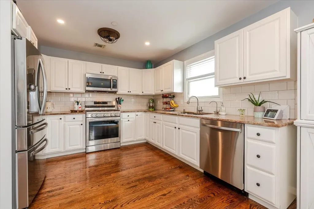 360 E Hudson Street Long Beach NY 11561