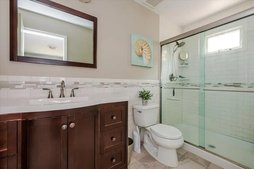 360 E Hudson Street Long Beach NY 11561