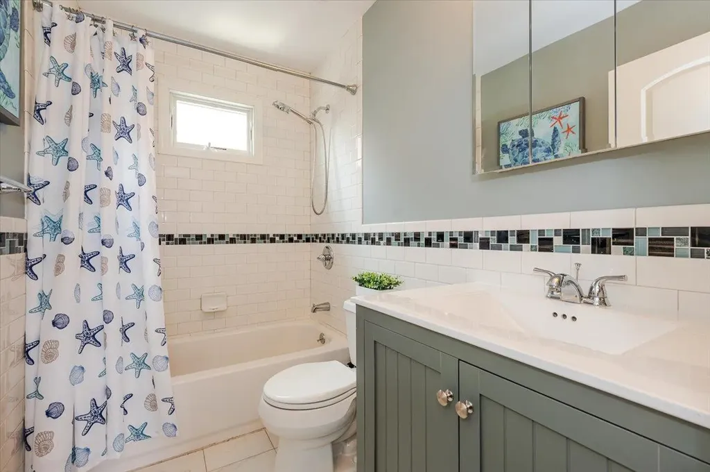 360 E Hudson Street Long Beach NY 11561