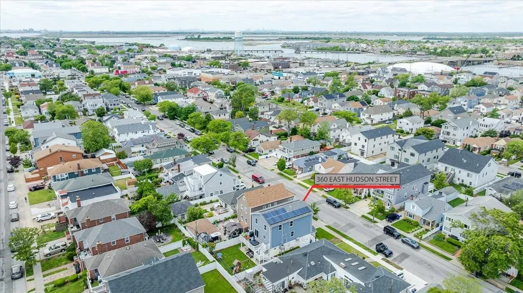 360 E Hudson Street Long Beach NY 11561