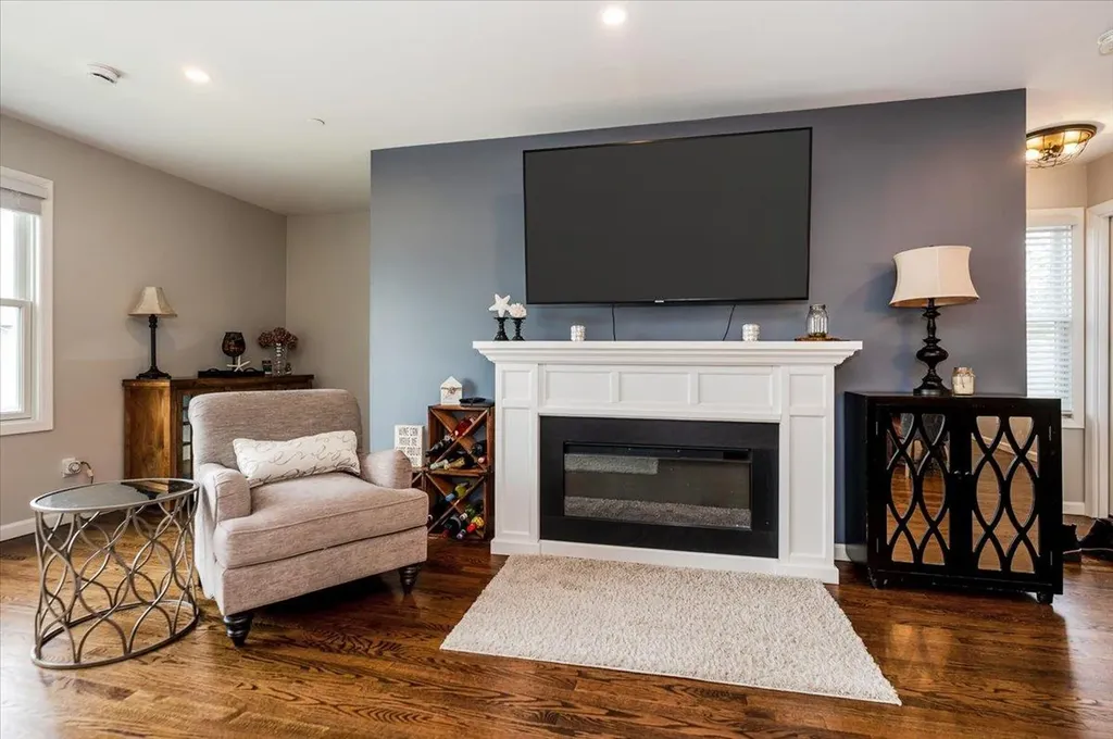 360 E Hudson Street Long Beach NY 11561