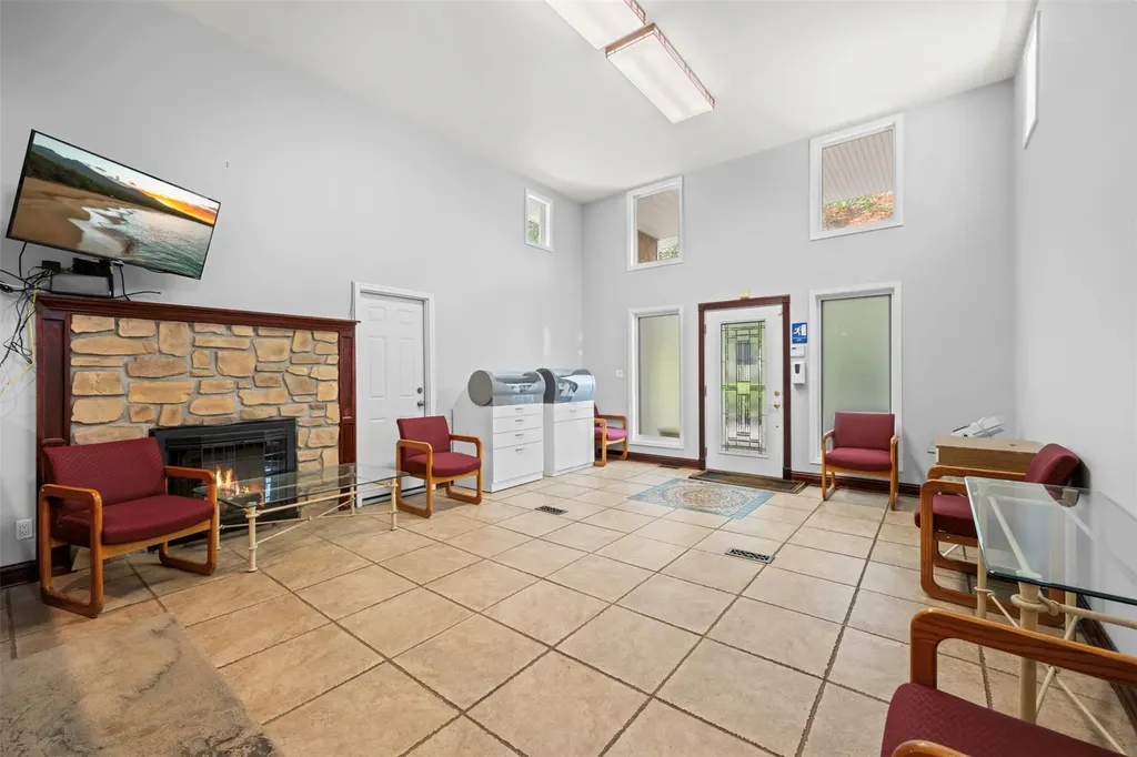 10 Hunter Avenue Miller Place NY 11764