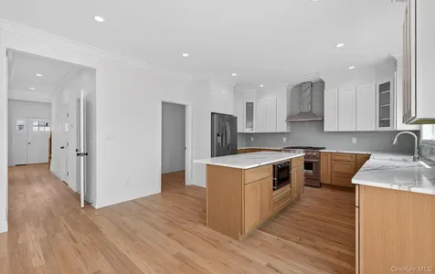 1116 Washington Place Baldwin Harbor NY 11510