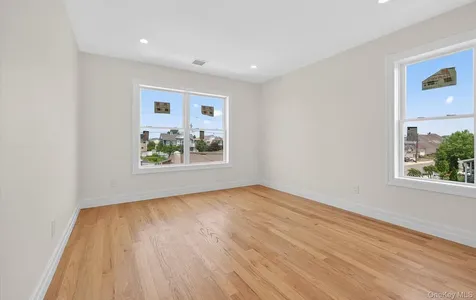 1116 Washington Place Baldwin Harbor NY 11510