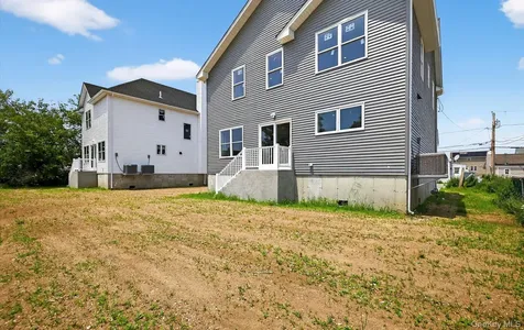 1116 Washington Place Baldwin Harbor NY 11510
