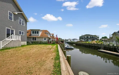 1116 Washington Place Baldwin Harbor NY 11510