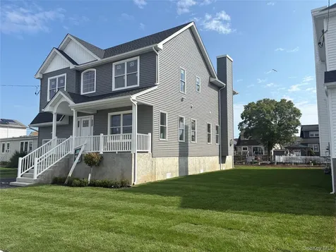 1116 Washington Place Baldwin Harbor NY 11510
