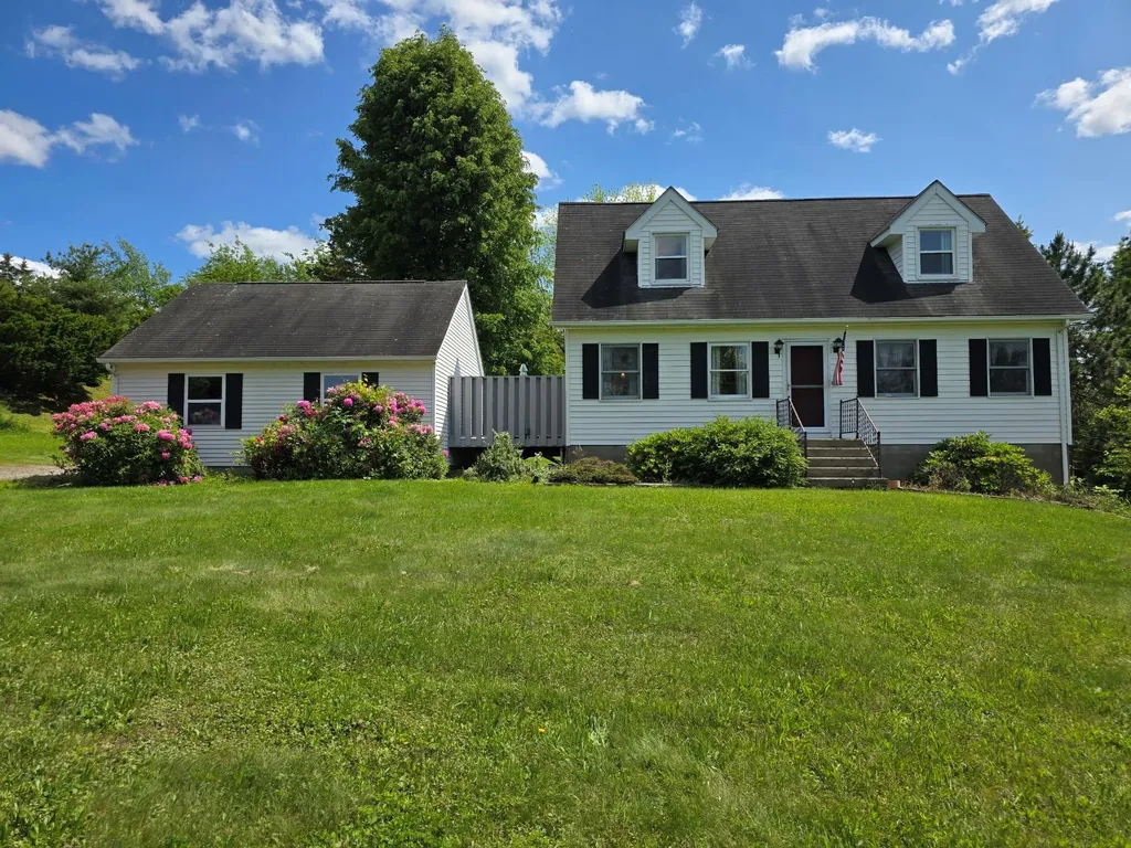 11 Apple Blossom Lane Milton NY 12547