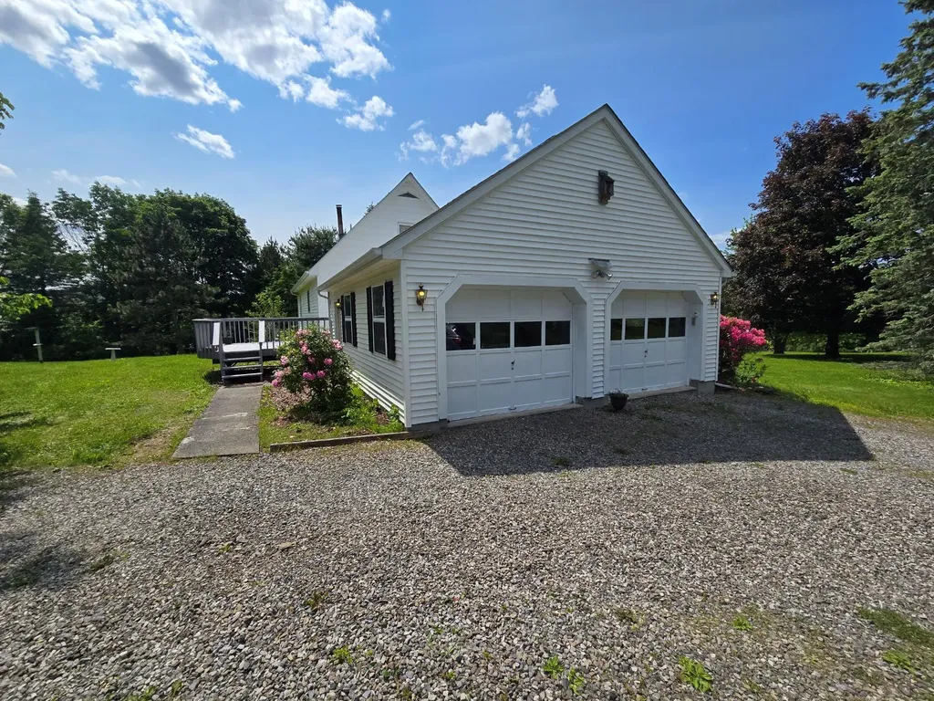 11 Apple Blossom Lane Milton NY 12547