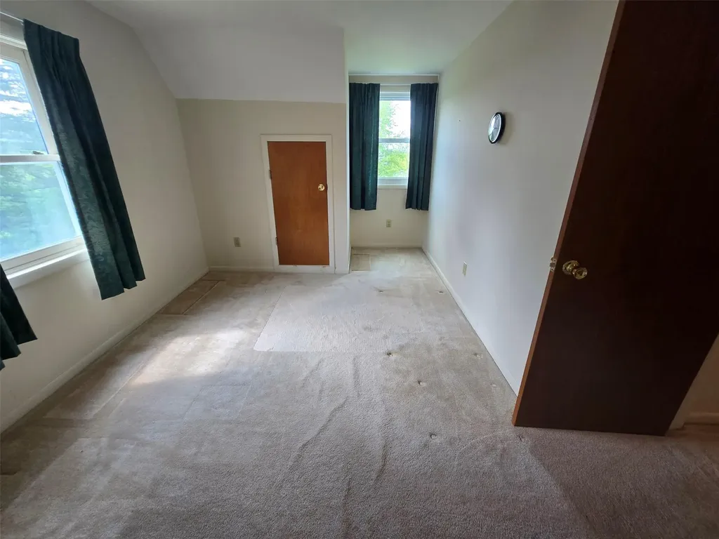 11 Apple Blossom Lane Milton NY 12547